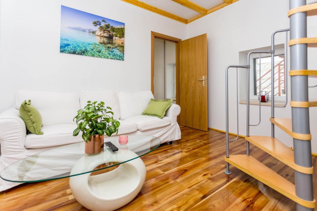 Holiday House Antique Kostanje Экстерьер фото